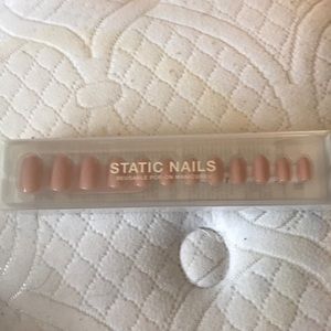 Static nails reusable pop on manicure